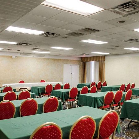 Quality Inn & Suites Gulf Breeze Bayside Near Pensacola Beach Exterior foto