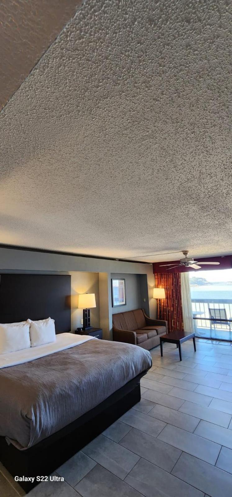 Quality Inn & Suites Gulf Breeze Bayside Near Pensacola Beach Exterior foto