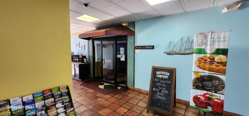 Quality Inn & Suites Gulf Breeze Bayside Near Pensacola Beach Exterior foto