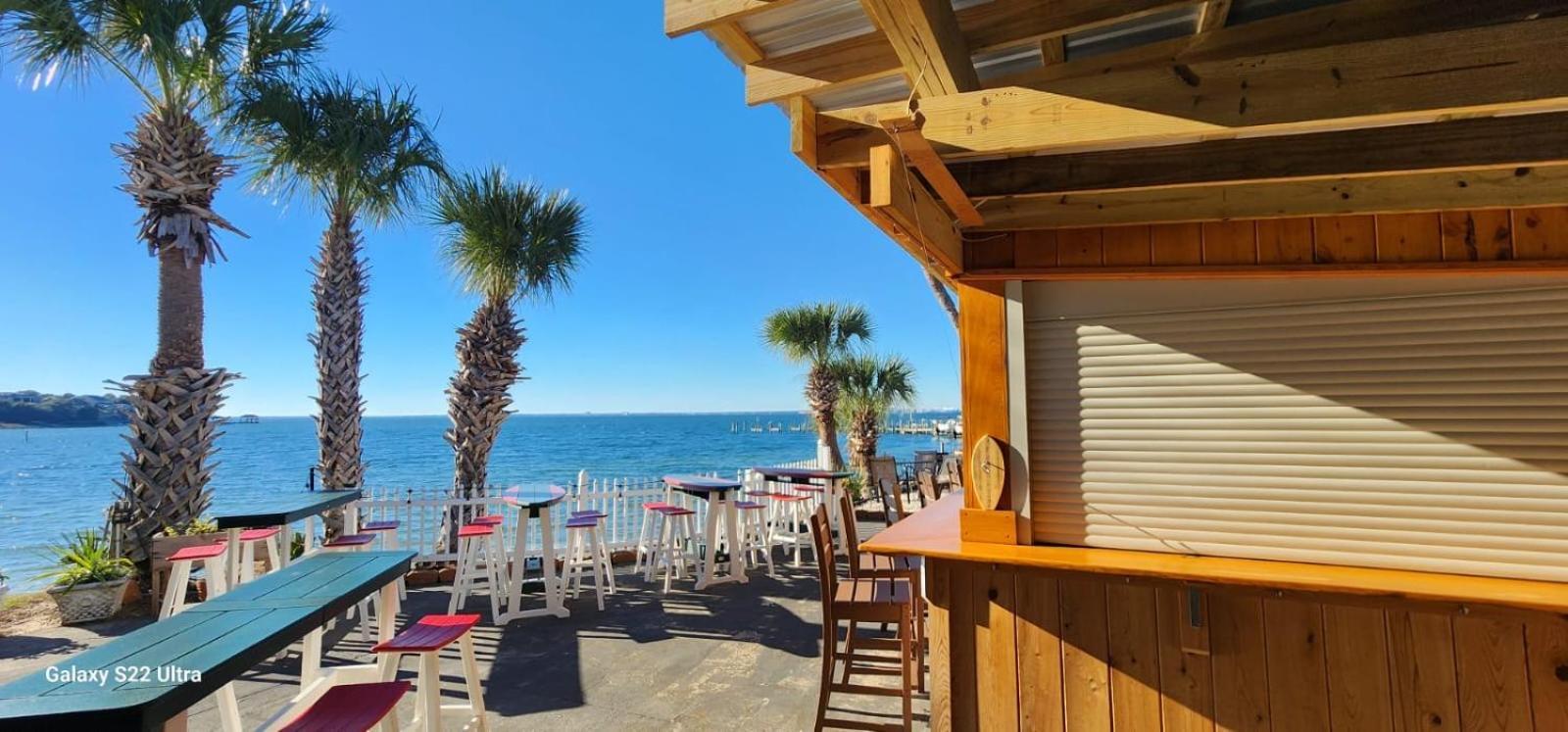 Quality Inn & Suites Gulf Breeze Bayside Near Pensacola Beach Exterior foto