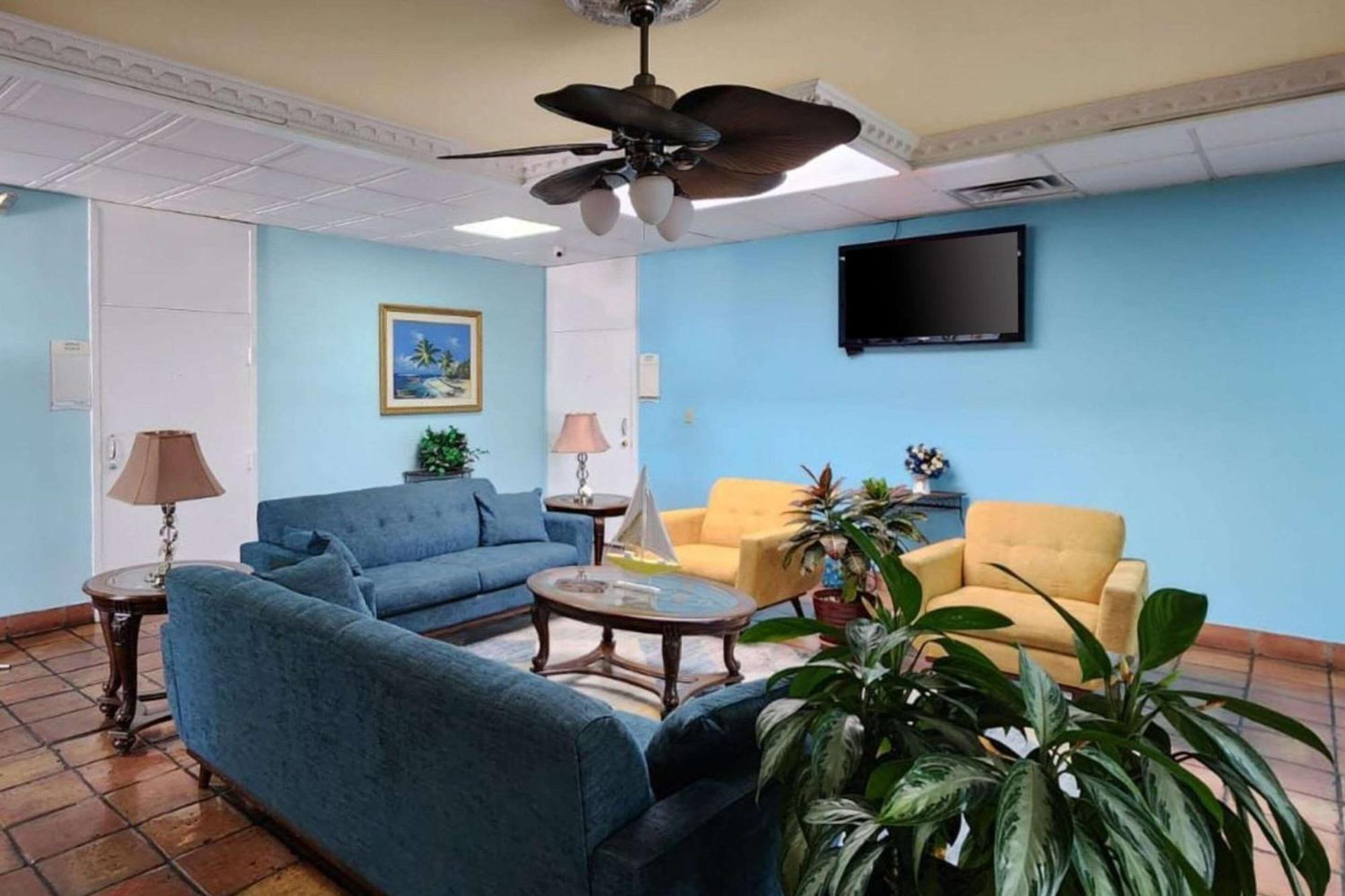 Quality Inn & Suites Gulf Breeze Bayside Near Pensacola Beach Exterior foto